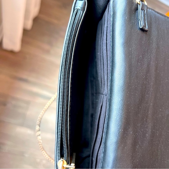 Badgley Mischka Collection, Diamond Quilt Crossbody - Picture 6 of 8